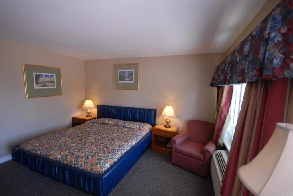 Kitchener Motel Exterior foto